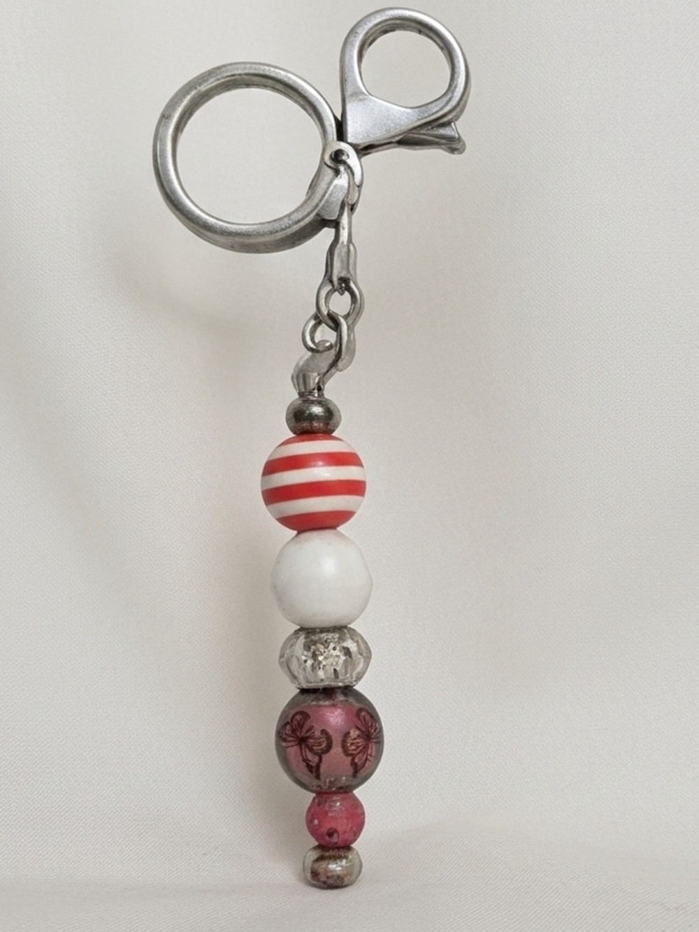 NWOT Beautiful Pink and White Beaded Keychain Charm